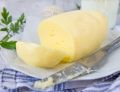 Domowe masło ze śmietany (krok po kroku) 