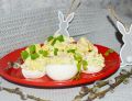 Jajka faszerowane brokułami, papryką i ogórkiem