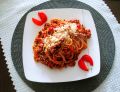 Spaghetti bolognese z boczkiem i papryką