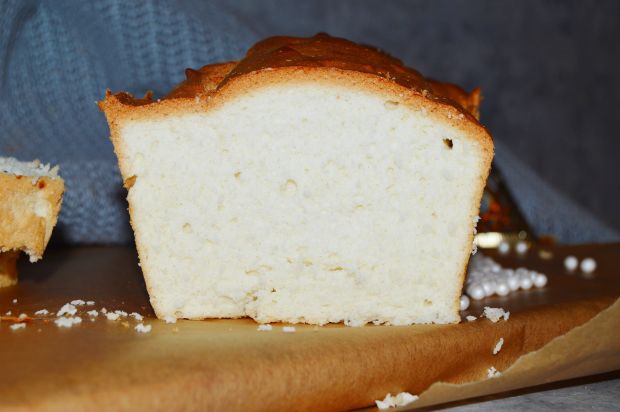 Anielska babka (Angel Food Cake)