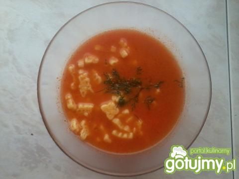 apetyczna zupa pomidorowa