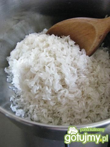 Aromatyczny ryż z kurkumą i cynamonem