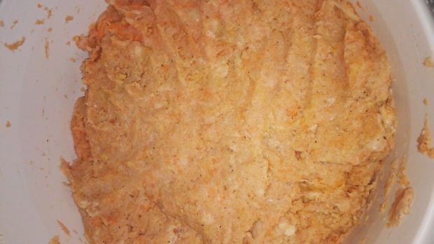 Babka ziemniaczano-marchewkowa z mięsem