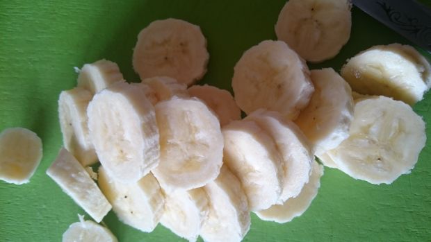 Banan w panierce herbatnikowej (na ciepło)