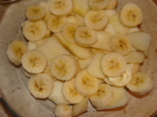 Banany i jabłka pod kołderką