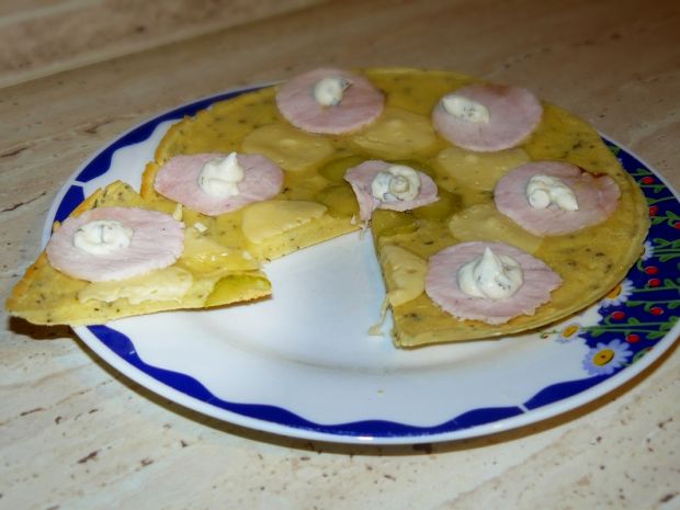 Bazyliowy omlet z dodatkami