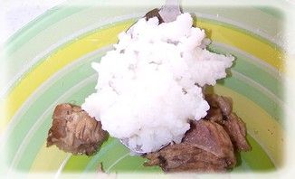 Botwinka z ryżem i wkładką mięsną i ryżem
