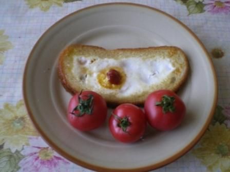 Bycze oko (Jajko w chlebie)