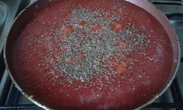 Cannelloni z mięsem mielonym w pomidorach