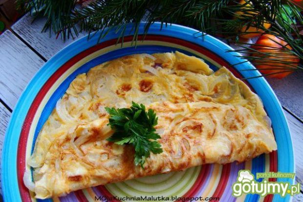 Cebulowy omlet .