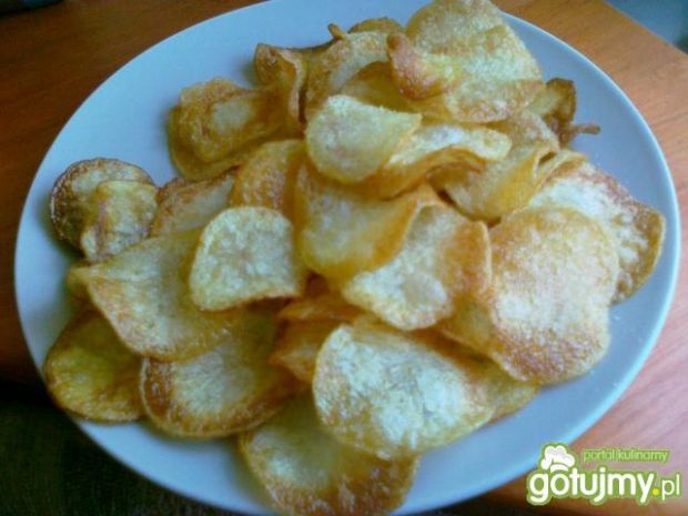 Chipsy solone z młodych ziemniaków