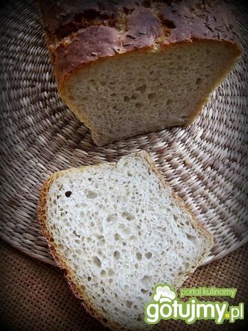 Chleb mieszany na zakwasie żytnim