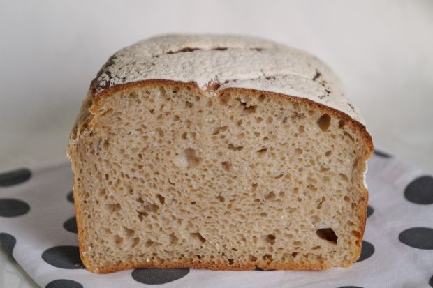 Chleb mleczny żytni na zakwasie