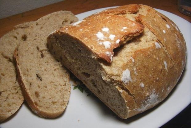 Chleb orkiszowo - pszenny