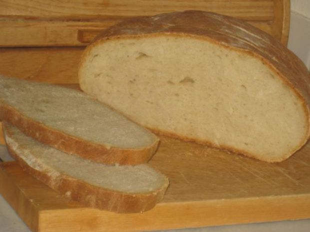 Chleb pszenny na dozdzach