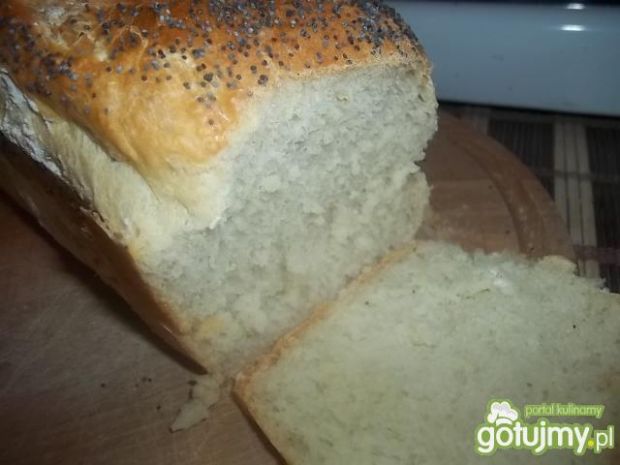 Chleb pszenny z kefirem