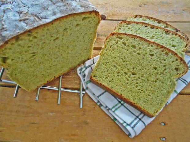 Chleb szpinakowo-czosnkowy