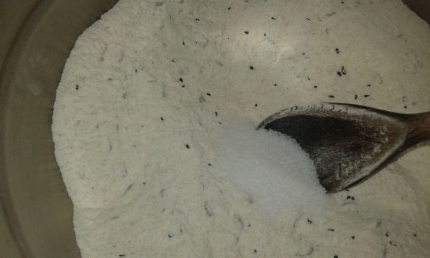 Chlebek krupczatkowo - orkiszowy na miodzie