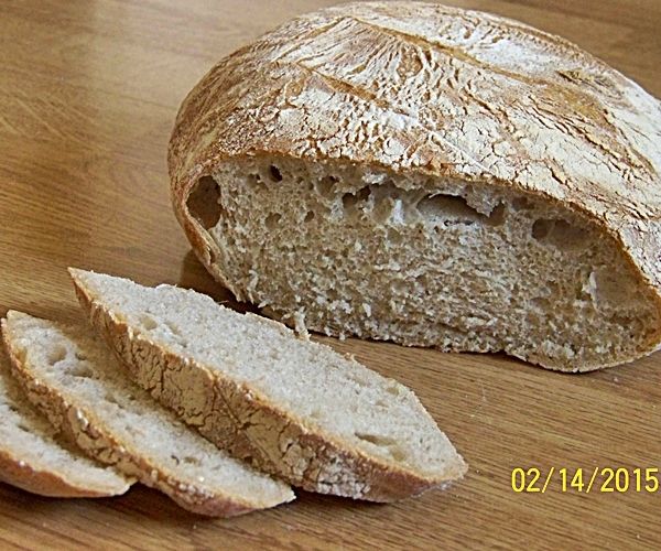 Chrupiący chleb wiejski