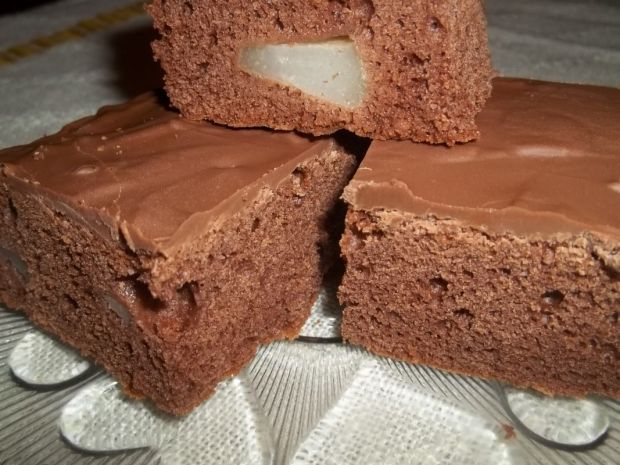 Ciasto czekoladowe z gruszką