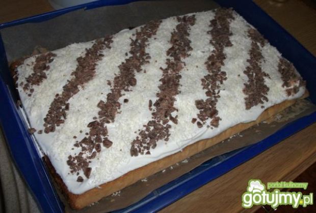 Ciasto czekoladowo-kokosowe z powidłami