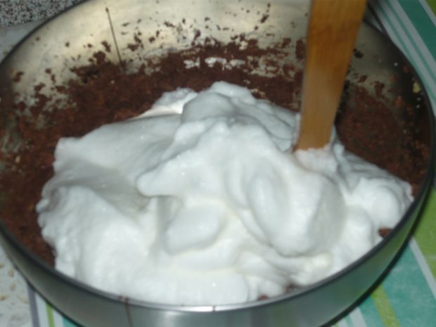 Ciasto czekoladowo- orzechowe