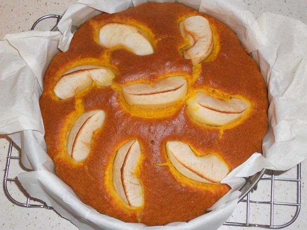 Ciasto dyniowe z jabłkami i skórką pomarańczy
