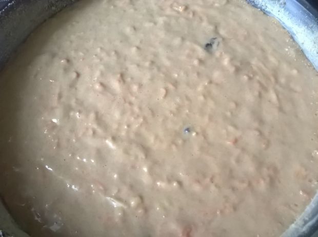 Ciasto dyniowo-marchewkowe z żurawiną i mango