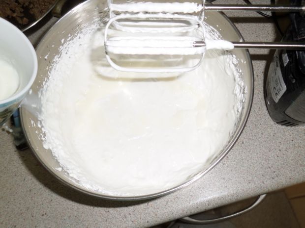 Ciasto łaciate z białek