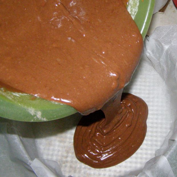 Ciasto mieszane kakaowe z rabarbaremn i truskawką