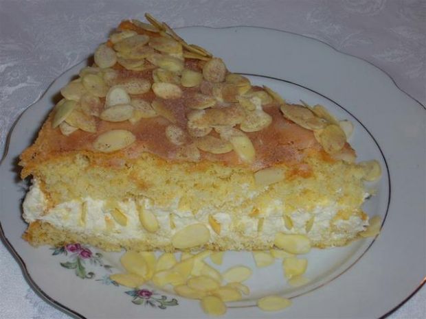 Ciasto puszek migdałowy