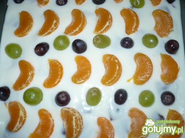 Ciasto śmietanowe z owocami