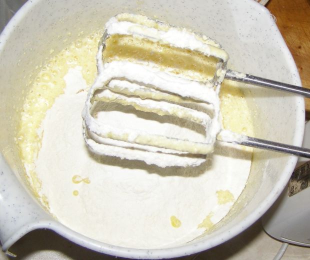 Ciasto ucierane śliwkowe z musem śliwkowym.