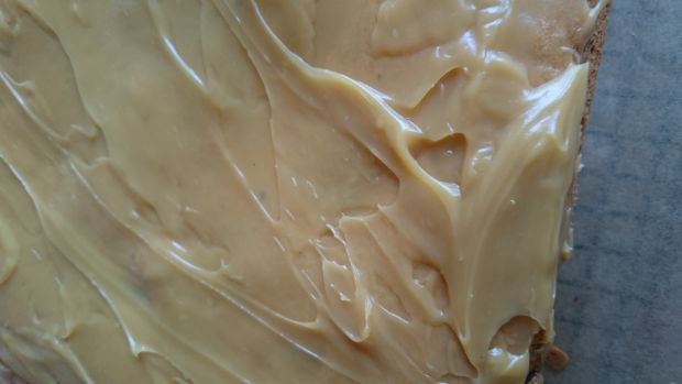Ciasto ucierane z masłem orzechowym i czekoladą