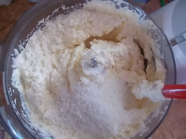 Czekoladowe ciasto z kremem kokosowym 