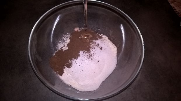 Czekoladowe muffinki z posypką
