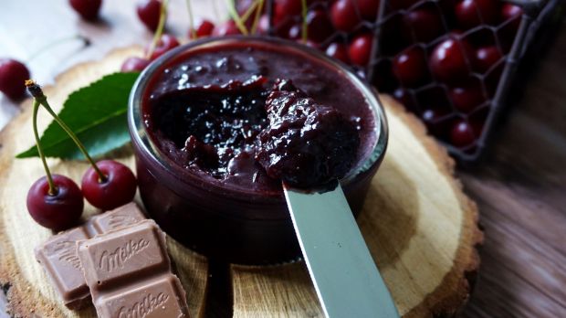 Czekowiśnia – konfitura z wiśni z czekoladą