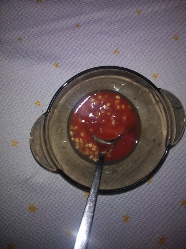 Czosnkowa pomidorowa z pęczakiem