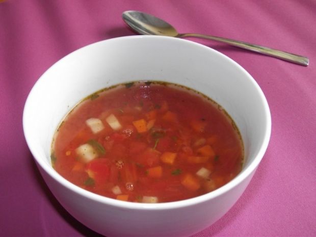 Czysta zupa pomidorowa