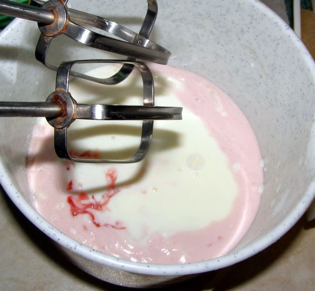 Deser jogurtowy z biszkoptami, galaretką