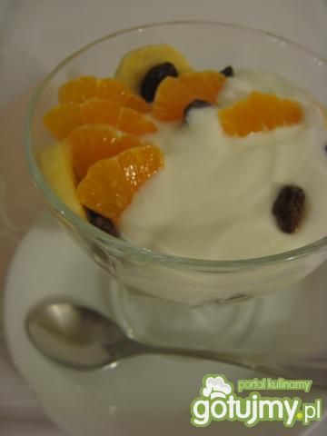 Deser jogurtowy z mandarynkami