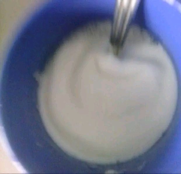 Deserek jogurtowy z truskawkami