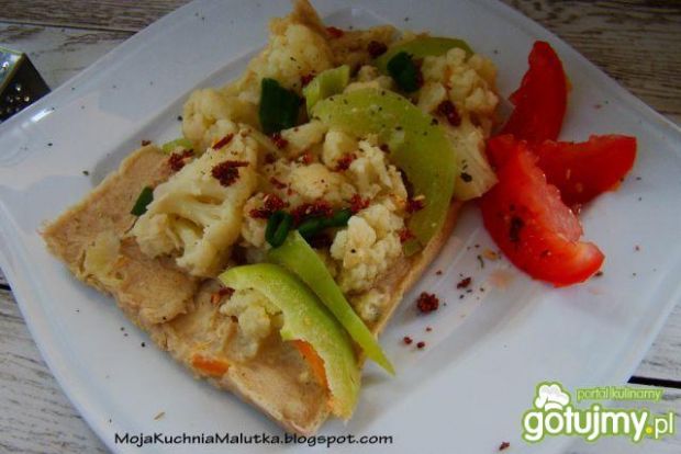 Dietetyczny omlet z kalafiorem 