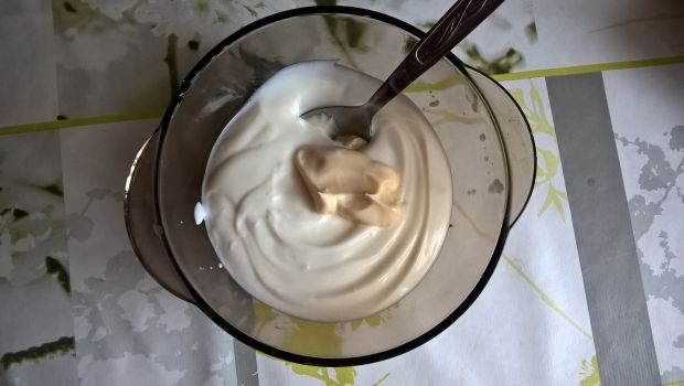 Dip jogurtowy z chilli