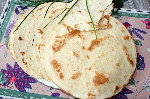 Domowa tortilla (placki pszenne)