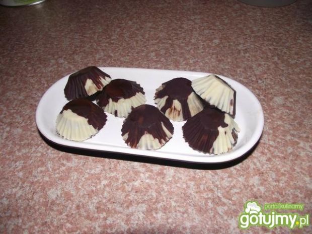 Domowe czekoladki z galaretką