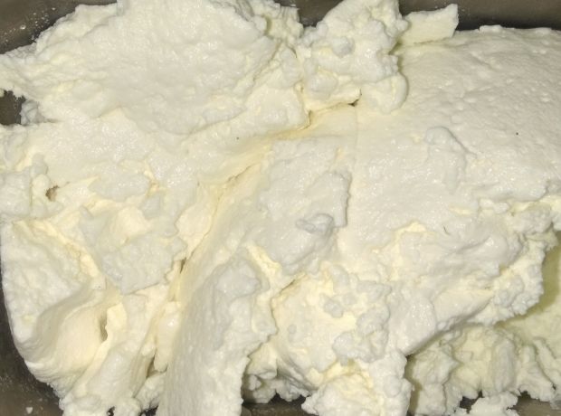 Domowy biały ser