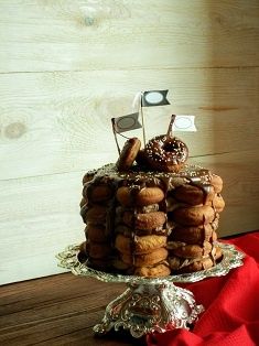 Donut cake, tort pączkowy z czekoladową truflą