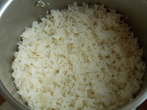 Drobiowe babeczki z ryżem i cukinią