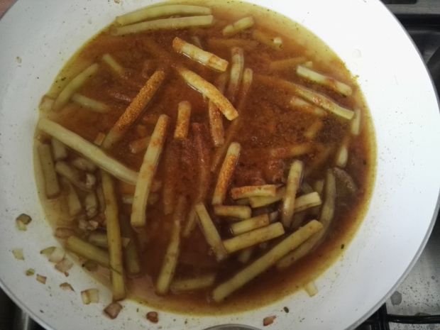 Fasolkowe curry